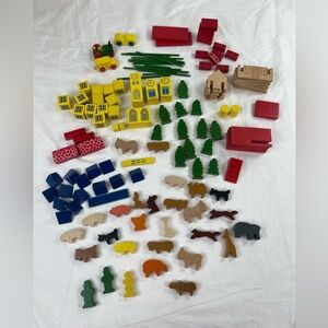 Creative Playthings Wooden Zoo Building Blocks Set